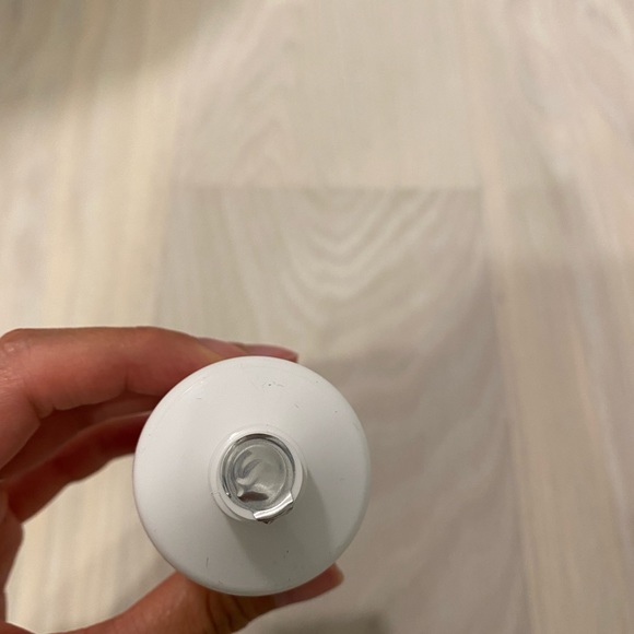 Glam glow cleanser - Picture 4 of 4